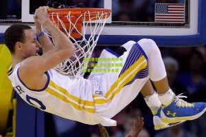 东契奇怒斥裁判判罚不公，驱逐波尔津吉斯毁掉季后赛的竞争本质