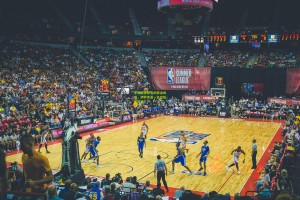 亨利谈伊萨克的转会风波，伊萨克是一名出色的前锋