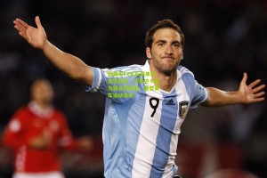 迈凯伦F1车队迎来历史性合作，万事达卡成为冠名赞助商，重塑赛车运动未来