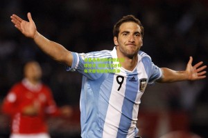 汤普森再访神州掀起篮球热浪 深度交流诠释每次都有新收获真谛